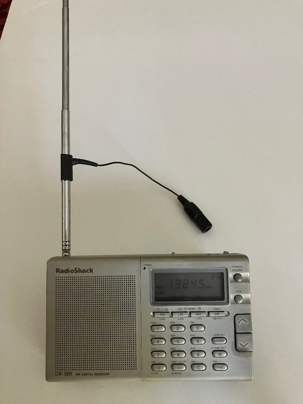 VTG 1990s RS FM Stereo MW LW SW Portable Receiver w/Signal Booster Adapter